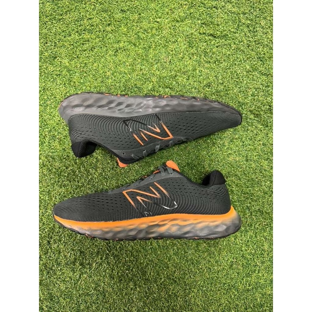 New Balance 520 V8 M520MB8 Mens 9.5 D Running Shoes Black‎ Hot Marigold Sneakers